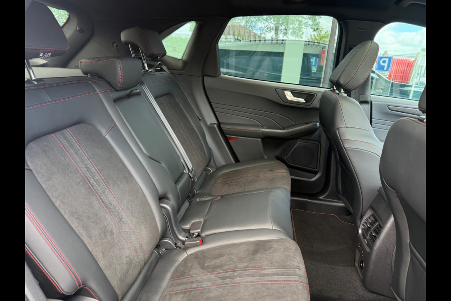 Ford Kuga 2.5 PHEV ST-Line X - Automaat - Pano/Schuifdak - Trekhaak - Navi