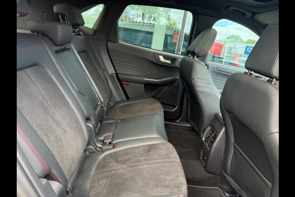 Ford Kuga 2.5 PHEV ST-Line X - Automaat - Pano/Schuifdak - Trekhaak - Navi