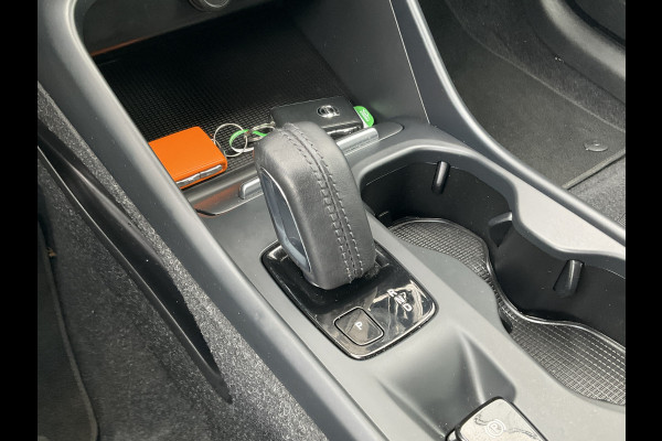 Volvo XC40 1.5 T3 Business Pro Automaat Adap.Cruise Nav/Cam Carplay Orig.NL Hoogzitter!