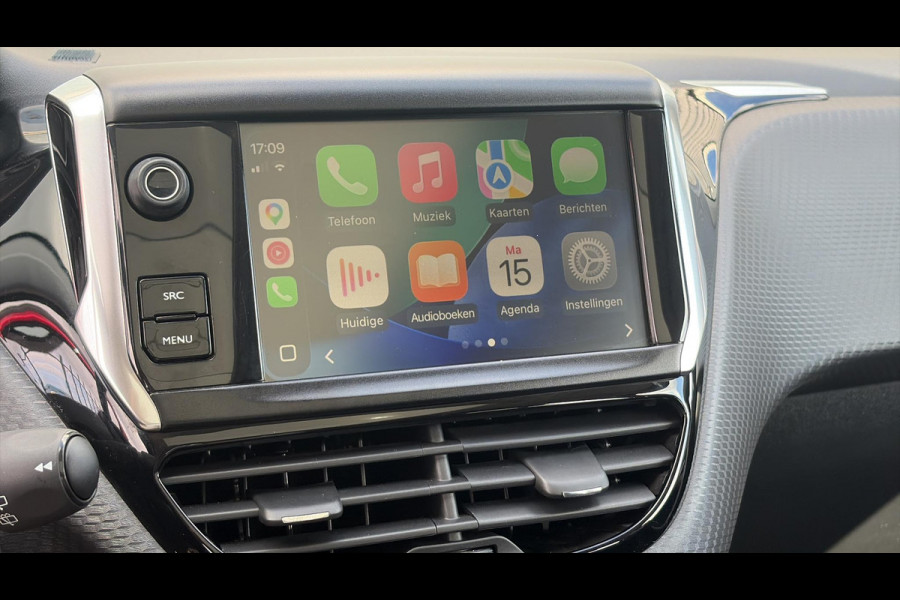 Peugeot 2008 1.2 PureTech Blue Lion 110pk,Carplay,Trekhaak,Pano,Navi,Airco,Cruise,Pdc,N.A.P,Nieuwe Apk bij Aflevering