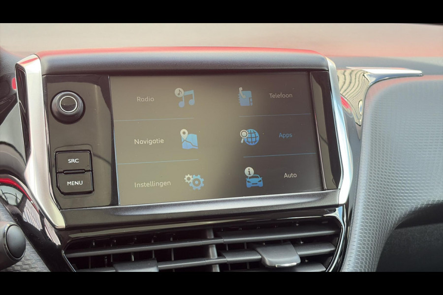Peugeot 2008 1.2 PureTech Blue Lion 110pk,Carplay,Trekhaak,Pano,Navi,Airco,Cruise,Pdc,N.A.P,Nieuwe Apk bij Aflevering