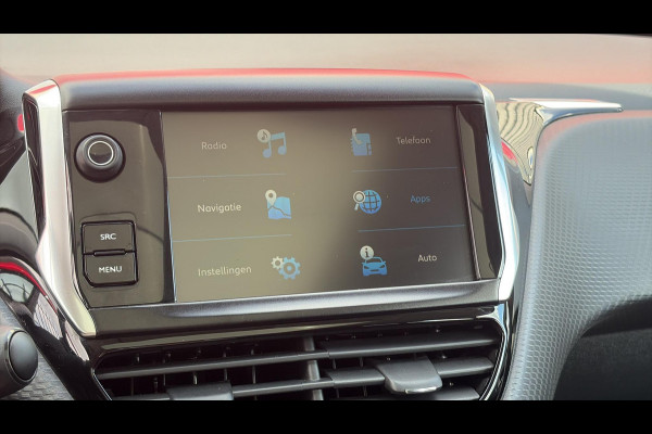 Peugeot 2008 1.2 PureTech Blue Lion 110pk,Carplay,Trekhaak,Pano,Navi,Airco,Cruise,Pdc,N.A.P,Nieuwe Apk bij Aflevering
