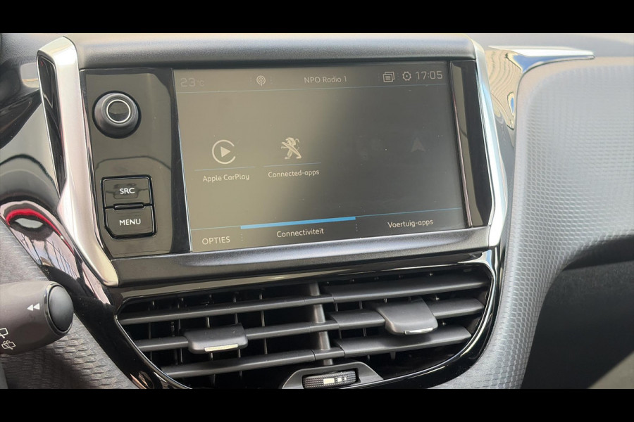 Peugeot 2008 1.2 PureTech Blue Lion 110pk,Carplay,Trekhaak,Pano,Navi,Airco,Cruise,Pdc,N.A.P,Nieuwe Apk bij Aflevering