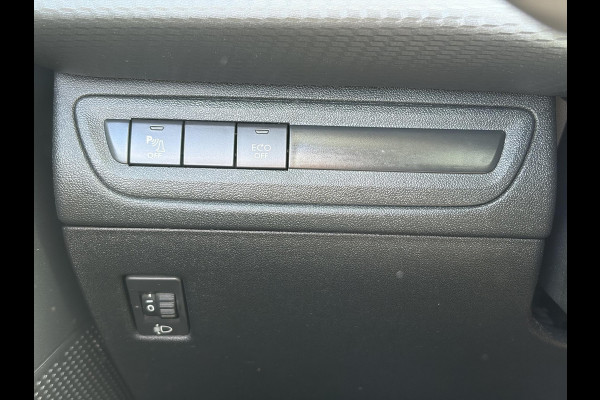 Peugeot 2008 1.2 PureTech Blue Lion 110pk,Carplay,Trekhaak,Pano,Navi,Airco,Cruise,Pdc,N.A.P,Nieuwe Apk bij Aflevering