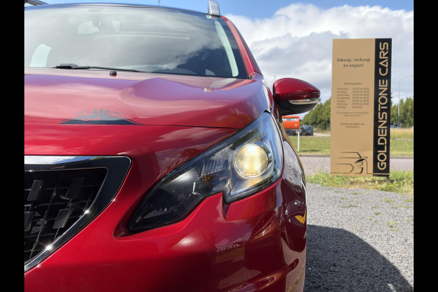 Peugeot 2008 1.2 PureTech Blue Lion 110pk,Carplay,Trekhaak,Pano,Navi,Airco,Cruise,Pdc,N.A.P,Nieuwe Apk bij Aflevering