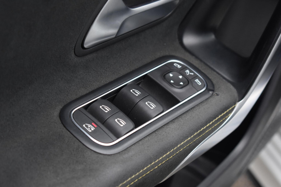 Mercedes-Benz A-Klasse AMG 45 S 4MATIC+ Pano HUD Lane Burmester 360C Keyless