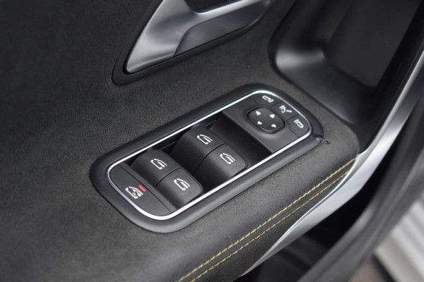 Mercedes-Benz A-Klasse AMG 45 S 4MATIC+ Pano HUD Lane Burmester 360C Keyless