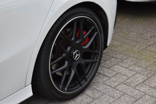 Mercedes-Benz A-Klasse AMG 45 S 4MATIC+ Pano HUD Lane Burmester 360C Keyless