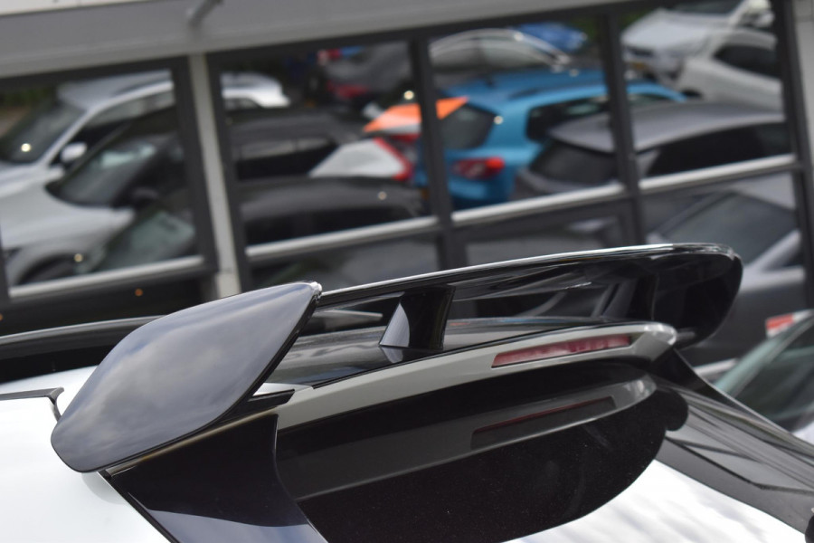 Mercedes-Benz A-Klasse AMG 45 S 4MATIC+ Pano HUD Lane Burmester 360C Keyless