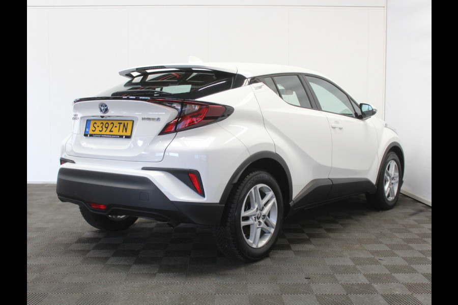 Toyota C-HR 1.8 Hybrid Active CLIMATE | CAMERA | LED | CARPLAY | LMV17 | ADAPCRUISE | DAB
