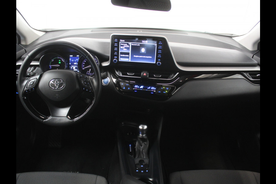 Toyota C-HR 1.8 Hybrid Active CLIMATE | CAMERA | LED | CARPLAY | LMV17 | ADAPCRUISE | DAB