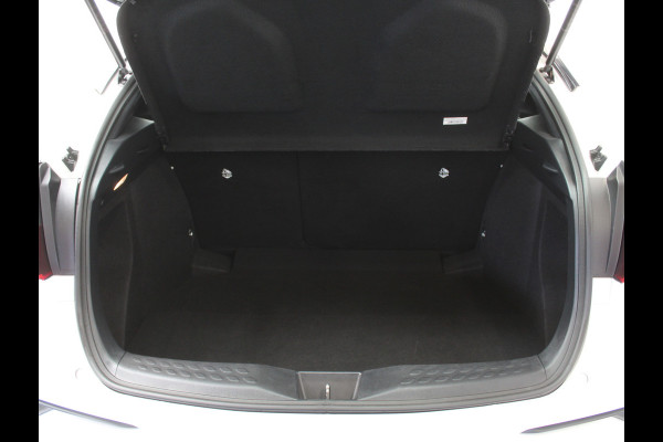 Toyota C-HR 1.8 Hybrid Active CLIMATE | CAMERA | LED | CARPLAY | LMV17 | ADAPCRUISE | DAB