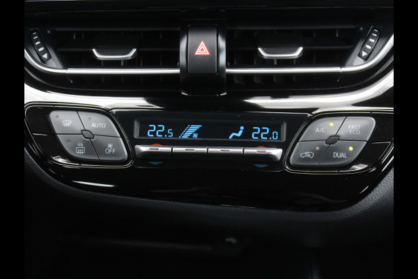 Toyota C-HR 1.8 Hybrid Active CLIMATE | CAMERA | LED | CARPLAY | LMV17 | ADAPCRUISE | DAB