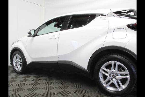 Toyota C-HR 1.8 Hybrid Active CLIMATE | CAMERA | LED | CARPLAY | LMV17 | ADAPCRUISE | DAB