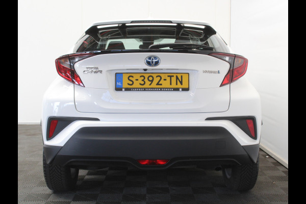 Toyota C-HR 1.8 Hybrid Active CLIMATE | CAMERA | LED | CARPLAY | LMV17 | ADAPCRUISE | DAB