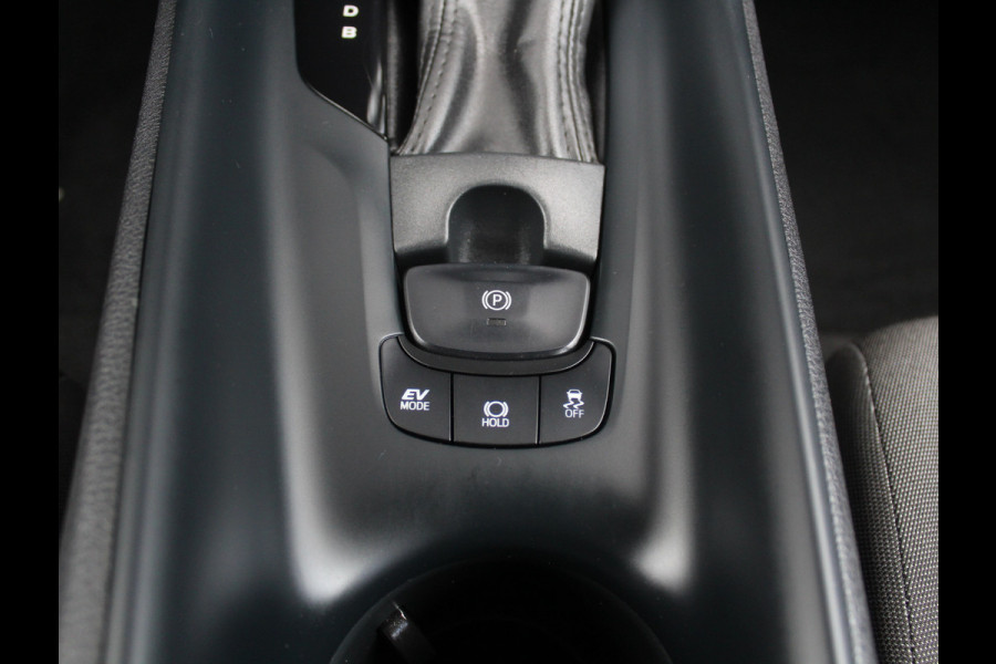 Toyota C-HR 1.8 Hybrid Active CLIMATE | CAMERA | LED | CARPLAY | LMV17 | ADAPCRUISE | DAB