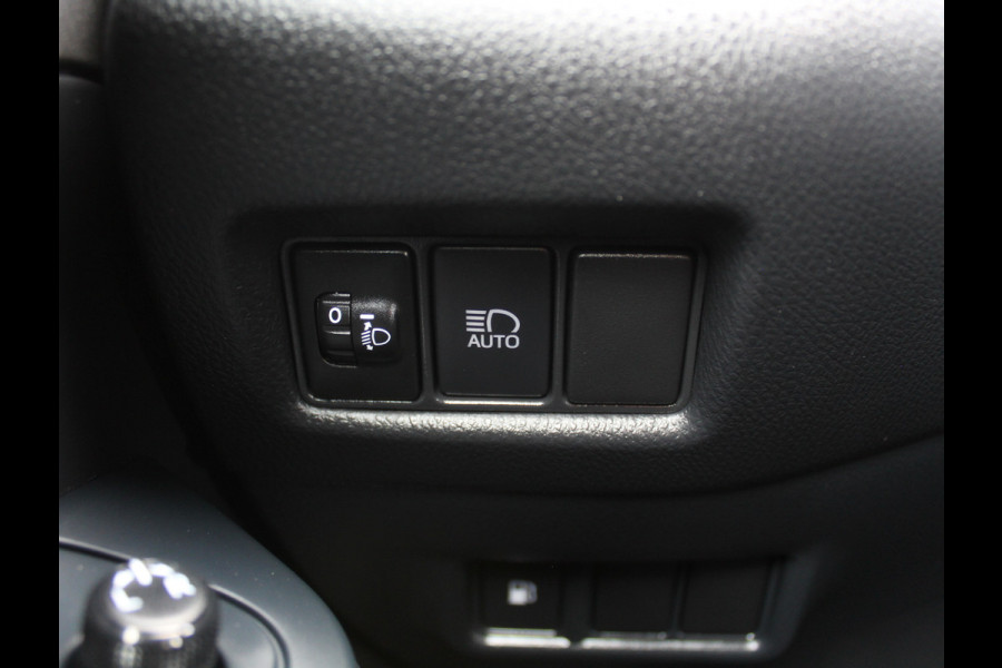 Toyota C-HR 1.8 Hybrid Active CLIMATE | CAMERA | LED | CARPLAY | LMV17 | ADAPCRUISE | DAB
