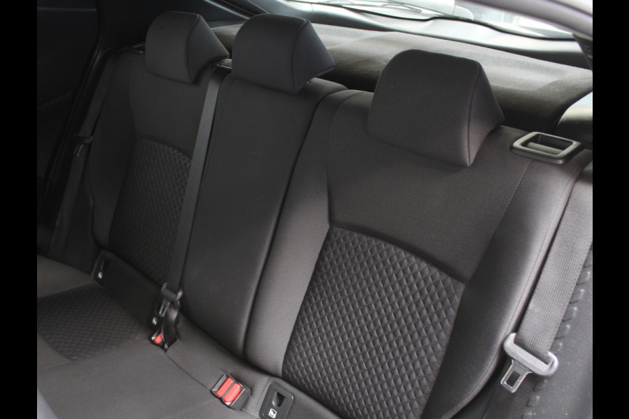 Toyota C-HR 1.8 Hybrid Active CLIMATE | CAMERA | LED | CARPLAY | LMV17 | ADAPCRUISE | DAB