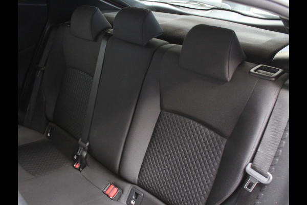 Toyota C-HR 1.8 Hybrid Active CLIMATE | CAMERA | LED | CARPLAY | LMV17 | ADAPCRUISE | DAB