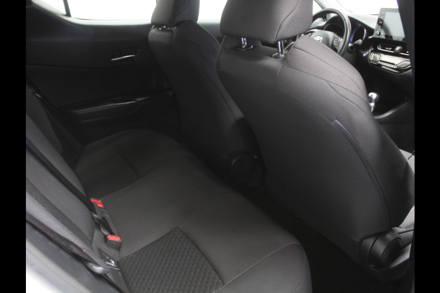 Toyota C-HR 1.8 Hybrid Active CLIMATE | CAMERA | LED | CARPLAY | LMV17 | ADAPCRUISE | DAB