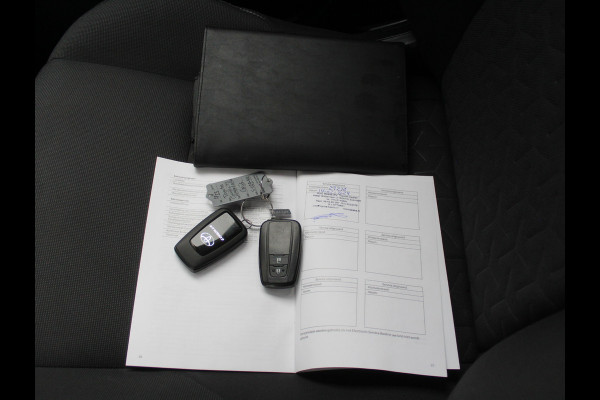 Toyota Corolla Touring Sports 1.8 Hybrid Active CAMERA | CARPLAY | ADAPCRUISE | CLIMATE | DAB | LED | LMV16 | NAVI