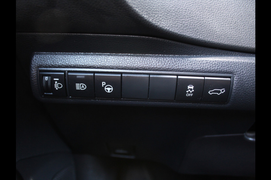 Toyota Corolla Touring Sports 1.8 Hybrid Executive CLIMATE | STOELVERW | ADAPCRUISE | DAB | ELEC-AKLEP | LED | CAMERA | PDC | NAVI | LMV17 | CARPLAY
