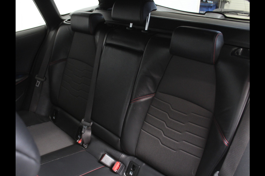 Toyota Corolla Touring Sports 1.8 Hybrid Executive CLIMATE | STOELVERW | ADAPCRUISE | DAB | ELEC-AKLEP | LED | CAMERA | PDC | NAVI | LMV17 | CARPLAY