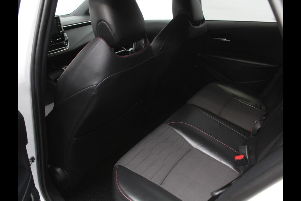 Toyota Corolla Touring Sports 1.8 Hybrid Executive CLIMATE | STOELVERW | ADAPCRUISE | DAB | ELEC-AKLEP | LED | CAMERA | PDC | NAVI | LMV17 | CARPLAY