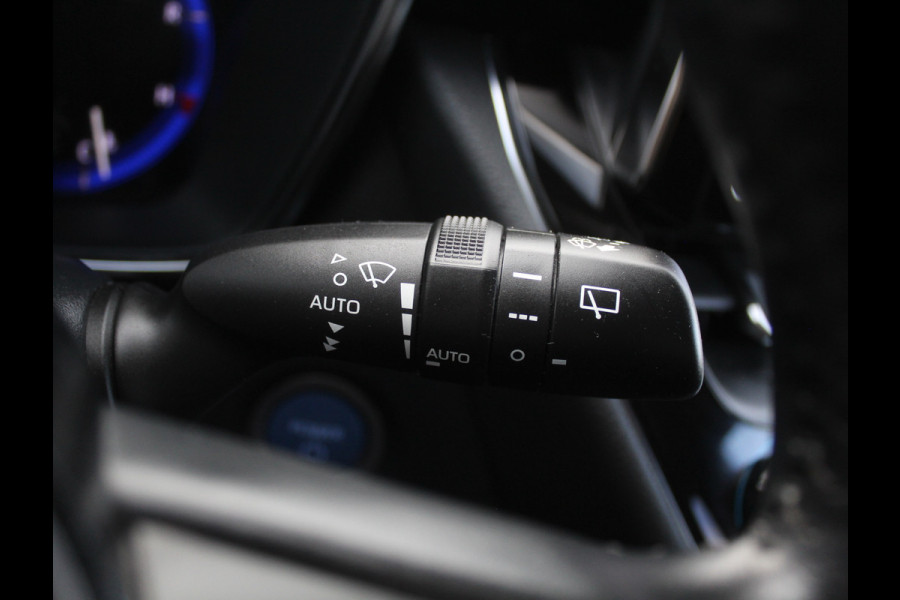 Toyota Corolla Touring Sports 1.8 Hybrid Executive CLIMATE | STOELVERW | ADAPCRUISE | DAB | ELEC-AKLEP | LED | CAMERA | PDC | NAVI | LMV17 | CARPLAY