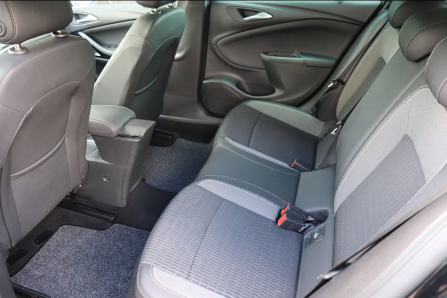 Opel Astra Sports Tourer 1.2 Design & Tech org.NL camera comfort-st. winterpack