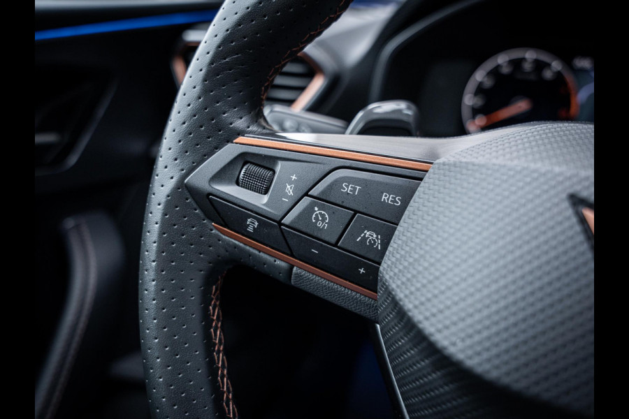 CUPRA Leon Sportstourer 1.5 eTSI Business Edition - Pano l ACC l Sfeerverl. l Camera