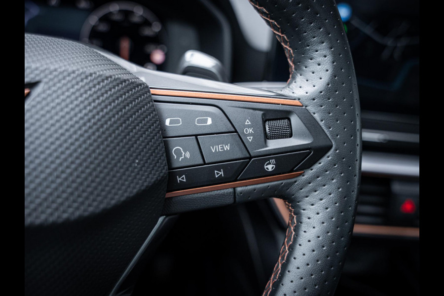 CUPRA Leon Sportstourer 1.5 eTSI Business Edition - Pano l ACC l Sfeerverl. l Camera