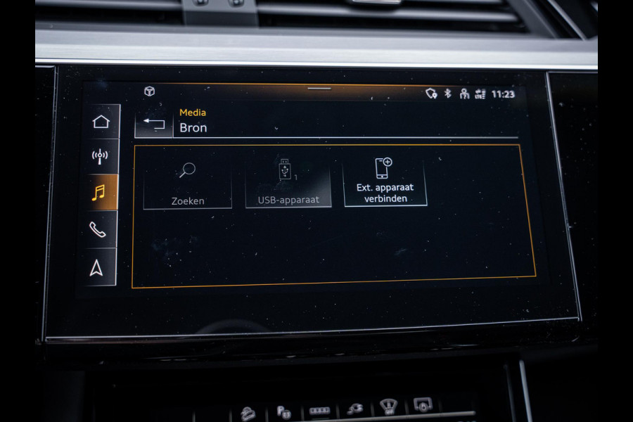 Audi e-tron 55 quattro S edition 95 kWh - Pano l Luchtv l HUD l B&O l Matrix