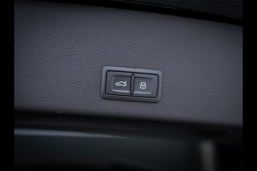 Audi e-tron 55 quattro S edition 95 kWh - Pano l Luchtv l HUD l B&O l Matrix