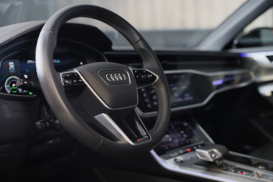 Audi A6 Avant 55 TFSI e Quattro RS6 Look / RS Zetels / Head Up / B & O / Leder / Softclose / F1 / Lane Assist / Open Pano / 22 Inc