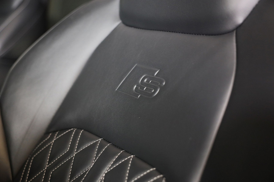 Audi A6 Avant 55 TFSI e Quattro RS6 Look / RS Zetels / Head Up / B & O / Leder / Softclose / F1 / Lane Assist / Open Pano / 22 Inc