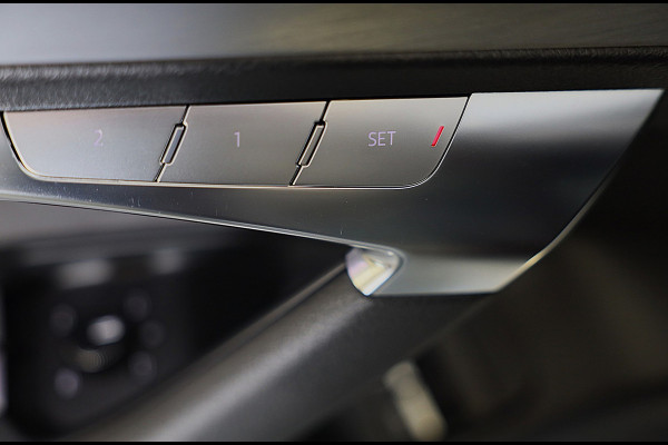 Audi A6 Avant 55 TFSI e Quattro RS6 Look / RS Zetels / Head Up / B & O / Leder / Softclose / F1 / Lane Assist / Open Pano / 22 Inc