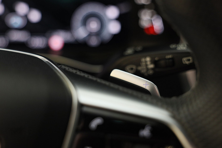 Audi A6 Avant 55 TFSI e Quattro RS6 Look / RS Zetels / Head Up / B & O / Leder / Softclose / F1 / Lane Assist / Open Pano / 22 Inc