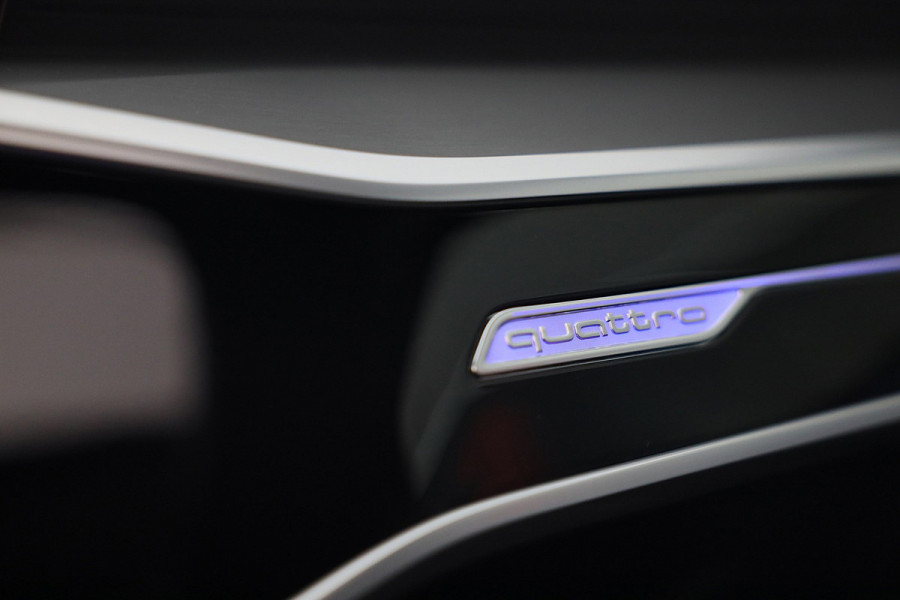 Audi A6 Avant 55 TFSI e Quattro RS6 Look / RS Zetels / Head Up / B & O / Leder / Softclose / F1 / Lane Assist / Open Pano / 22 Inc