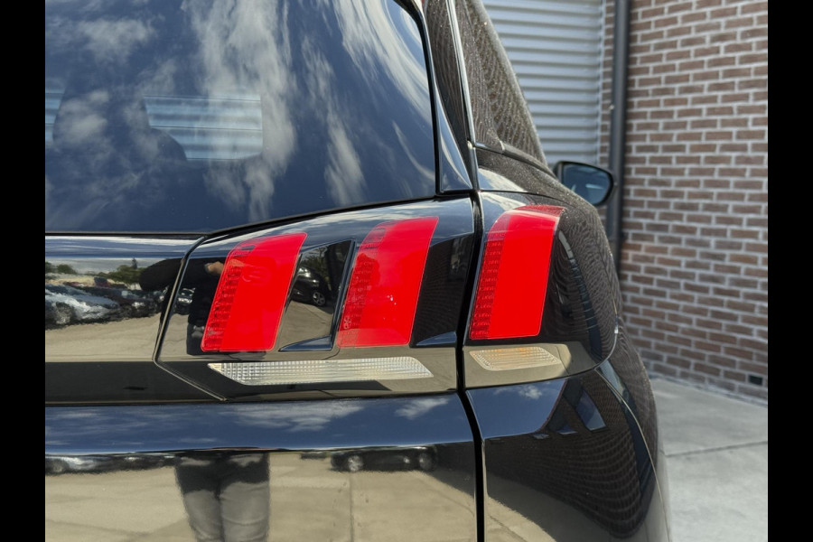 Peugeot 5008 1.2 PureTech Allure 7p. 2e Eigenaar|Navi|Schuifdak|Carplay|Camera|i-Cockpit|N.A.P|APK tot 09-2026