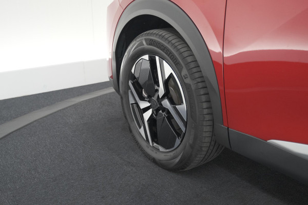 Peugeot 2008 Hybrid 145 e-DCS6 Allure | 360 Camera | Adaptieve Cruise Control | Navigatie | Dodehoekdetectie