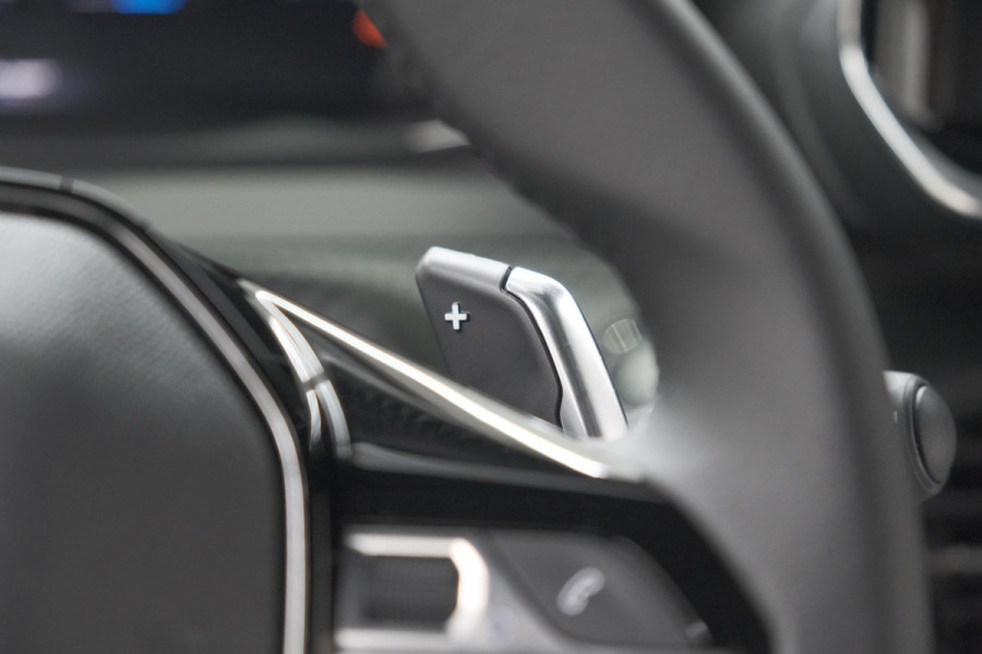 Peugeot 2008 Hybrid 145 e-DCS6 Allure | 360 Camera | Adaptieve Cruise Control | Navigatie | Dodehoekdetectie