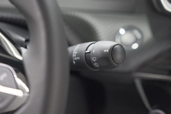 Peugeot 2008 Hybrid 145 e-DCS6 Allure | 360 Camera | Adaptieve Cruise Control | Navigatie | Dodehoekdetectie