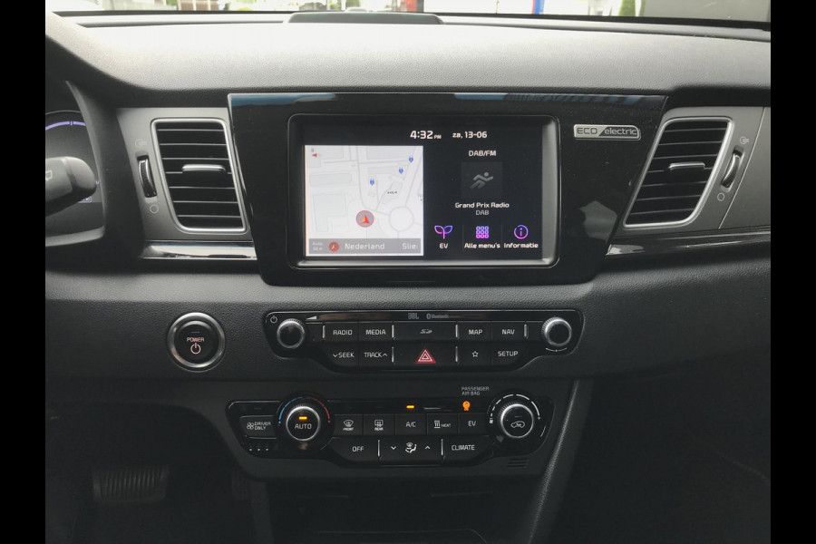 Kia e-Niro ExecutiveLine 64 kWh Trekhaak dealer onderhouden