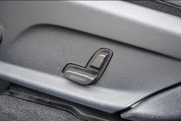 Mercedes-Benz GLC Coupé 300e 4MATIC Business Solution AMG