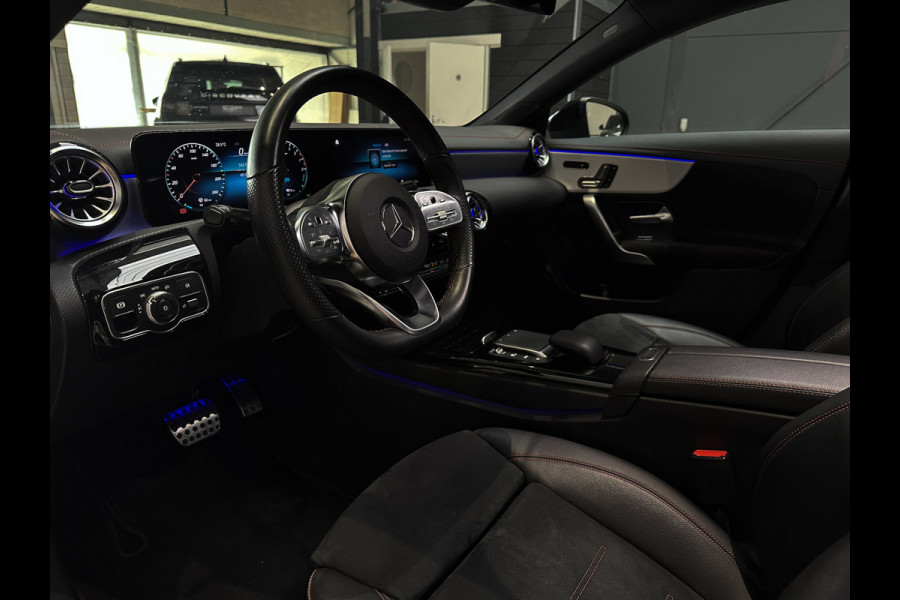 Mercedes-Benz CLA-Klasse 250 e AMG Pano | Memory | ACC | Camera | Multi | 1e eig