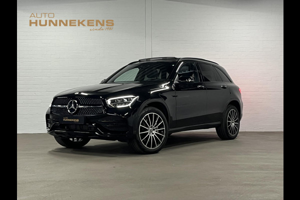 Mercedes-Benz GLC300e AMG Line Trekhaak | Open dak | Distronic | Stoelverwarming | Ambient verlichting | 360 camera | Keyless