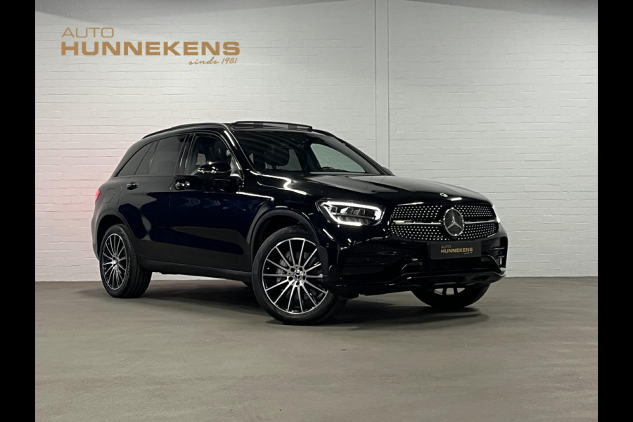Mercedes-Benz GLC300e AMG Line Trekhaak | Open dak | Distronic | Stoelverwarming | Ambient verlichting | 360 camera | Keyless
