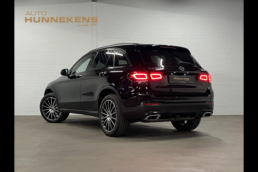 Mercedes-Benz GLC300e AMG Line Trekhaak | Open dak | Distronic | Stoelverwarming | Ambient verlichting | 360 camera | Keyless