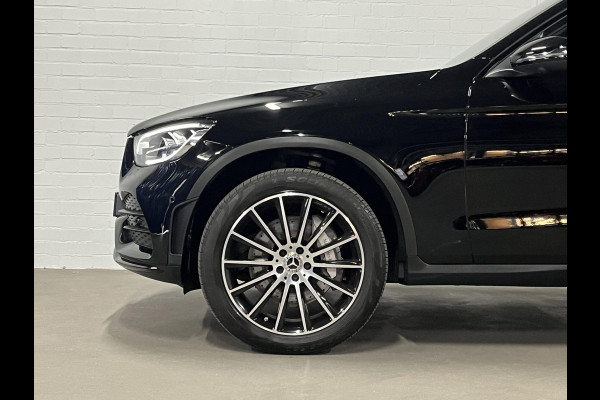 Mercedes-Benz GLC300e AMG Line Trekhaak | Open dak | Distronic | Stoelverwarming | Ambient verlichting | 360 camera | Keyless